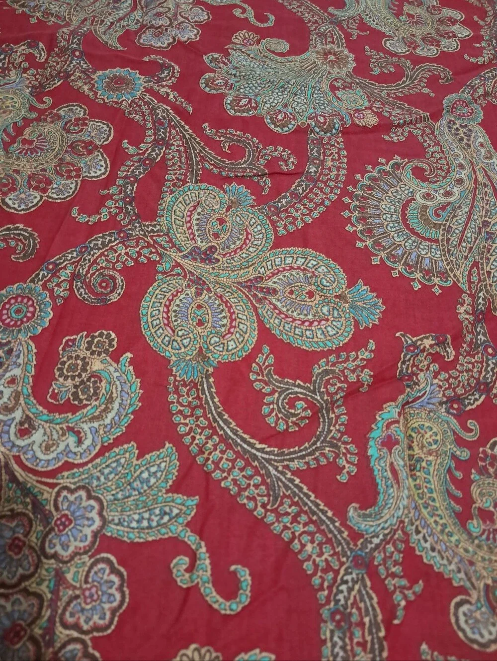 Chaps Home Ralph Lauren Juliette Red-Gold Floral Paisley Comforter Queen. 96x92